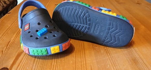 Crocs Lego 33/34 mit 2 Lego Charms - Bild 4 von 4