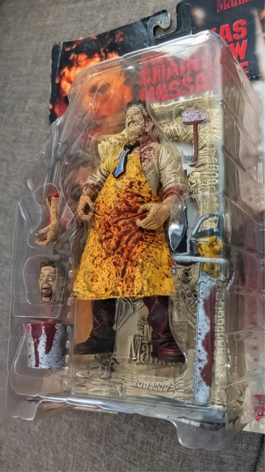 McFarlane Movie Maniacs Bundle: Leatherface & Freddy Bloody Variant + Jason - Image 4 of 4