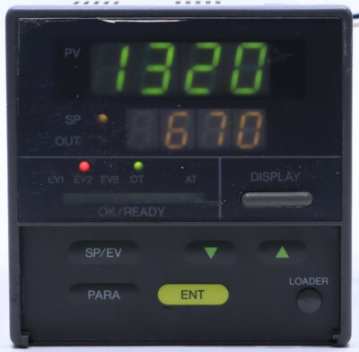 * YAMATAKE HONEYWELL C215GD00101 TEMPERATURE CONTROL 24VDC