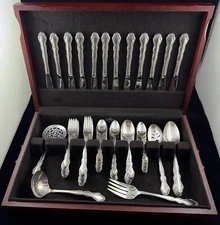 Nobility Plate POLONAISE silver plate flatware plus storage chest 85 pcs