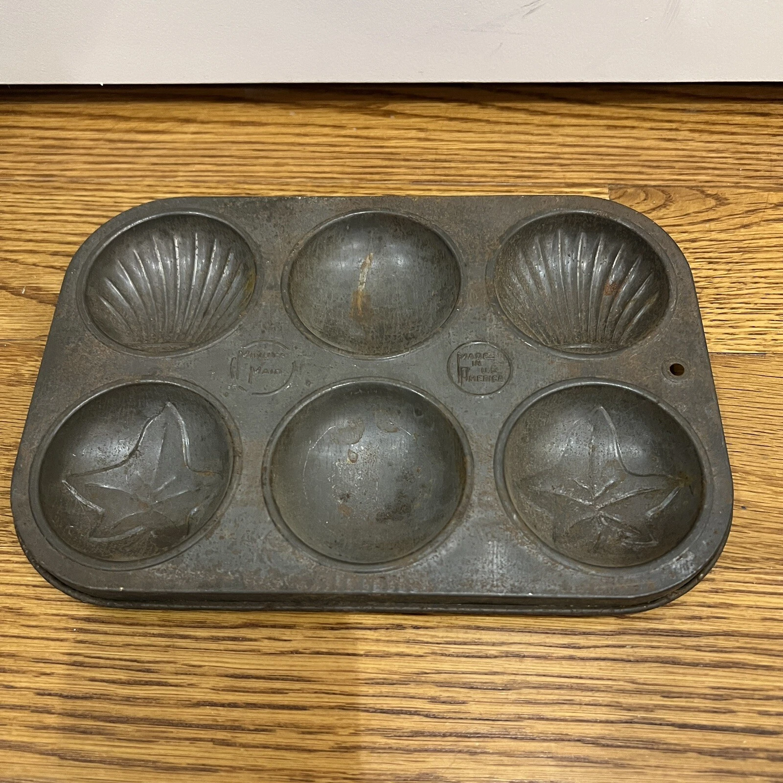 Vintage Minute Maid Promotional Embossed Madeleine Muffin Tin Circa 1940s
