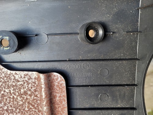 HYUNDAI COUPE MK2 01-09 LOWER STEERING COLUMN SHROUD COVER TRIM 84853-2C900 - Picture 4 of 4