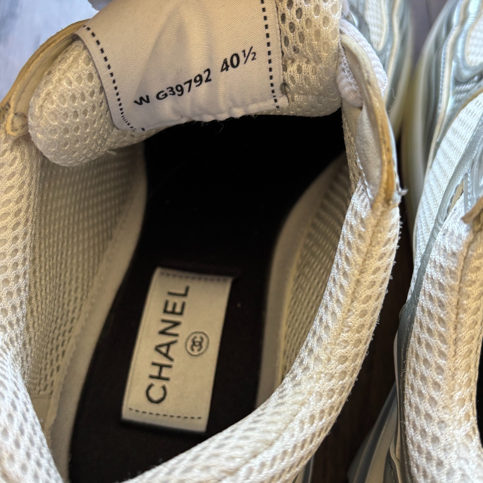 EU 40.5/US 10 1/2 Chanel CC Logo Sneaker White Silver W image 7
