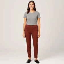 Signature by Levi Strauss & Co. Gold Totally Shaping Jeans Cherry Mahogany 8S