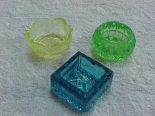 2 Antique Pressed Glass Open Salt Dip Cellar PLUS 2 GLASS SPOONS