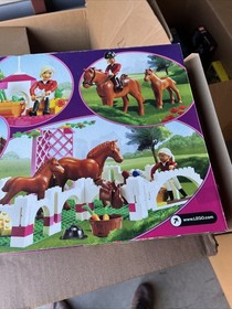LEGO Belville 7585 Horse Stables - Complete