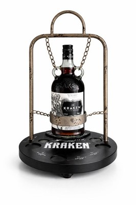 The Kraken Flaschenhalter / Display   Dekorative Metall-Halterung im Kraken-Des