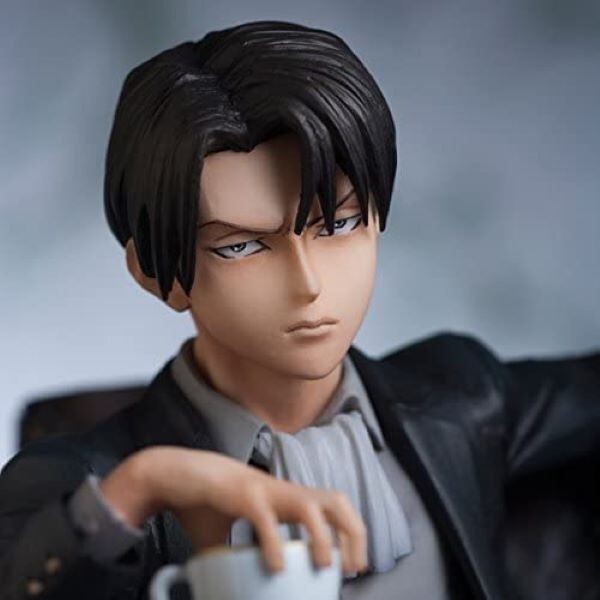 Attack on titan Levi DX figure mensHdge technical statue No.3