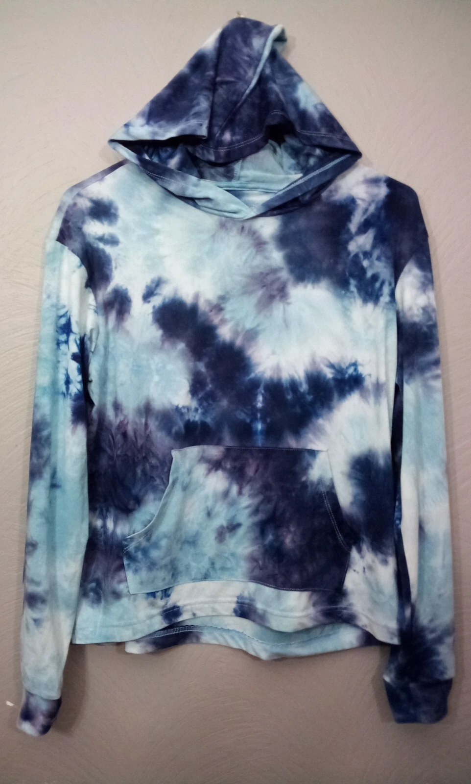 Wallflower Tie Dye Blues Lightweight Long Sleeve Hoodie Women's Size M