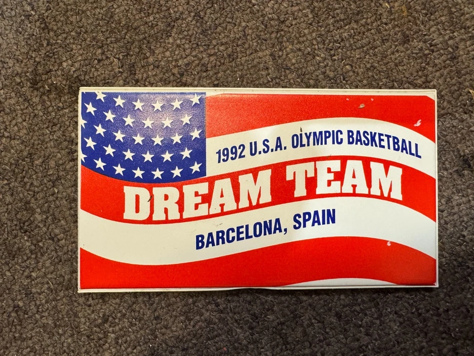 Juego de hojas de estampillas sin cortar del Dream Team de baloncesto de Estados Unidos 1992 con folleto Michael Jordan Foto 2 de 2