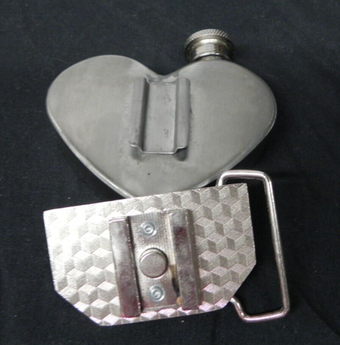 Vintage Flame Silver Heart Belt Buckle Flask - Picture 3 of 4