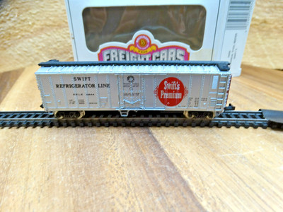 Bachmann N Scale 50' Swift Premium SRLX 4244 Reefer