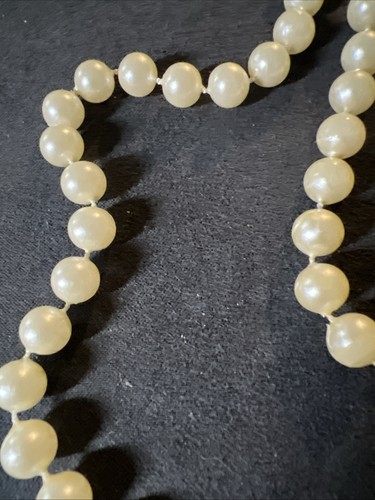 "Collar clásico de perlas de imitación de una sola hebra vintage cuentas crema 26""" - Imagen 3 de 4