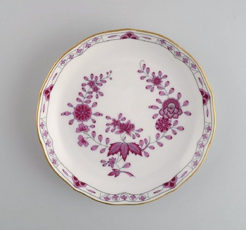 Hutschenreuther, Germany. Three plates and two bowls in openwork porcelain. - Picture 2 of 7