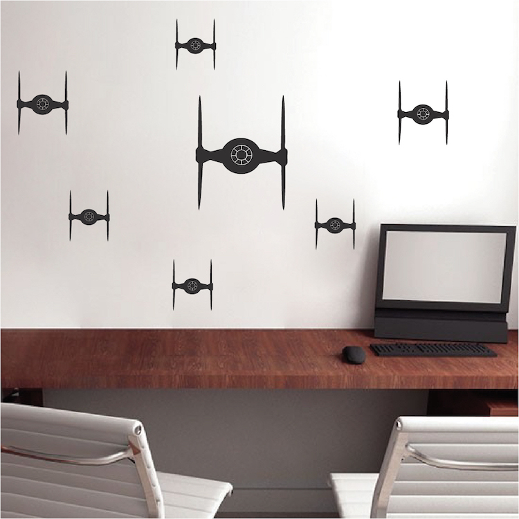 Tie Fighter Clipart Star Wars Tie Fighter Se Muestra En Una Caricatura Tie Fighter Clipart Star Wars Tie Fighter Se Muestra En Una Caricatura