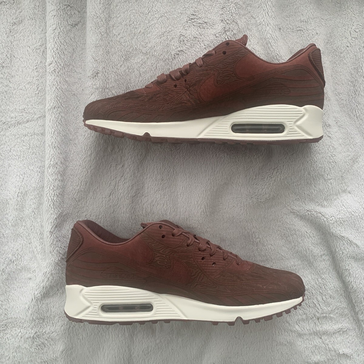 Nike Air Max 90 Laser Shoes DH4689-200 Dark Pony Size M 10/W
