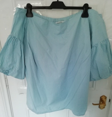 Capsule Gr. 24 blau weiß gestreift Bardot Schulterfrei Bluse Top Brust ist gefüttert