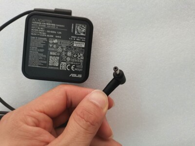 Caricabatterie Originale ASUS 45W Per VivoBook 14 M413DA – ADP-45ZE B