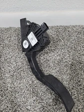 USED 2011-2012 Ford F250 Non-Adjustable Accelerator Pedal Sensor