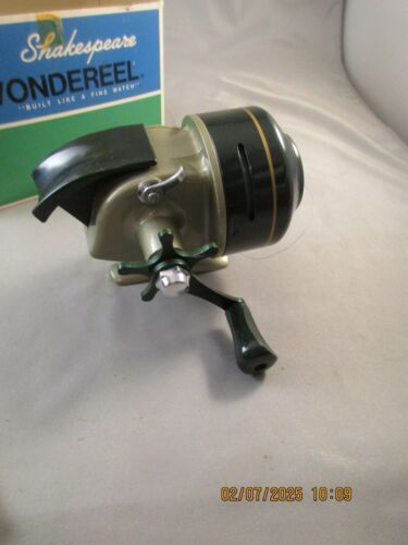 Vintage SHAKESPEARE WONDEREEL 1700 Model DK Fishing Reel w/box, papers, wrench - Picture 2 of 20
