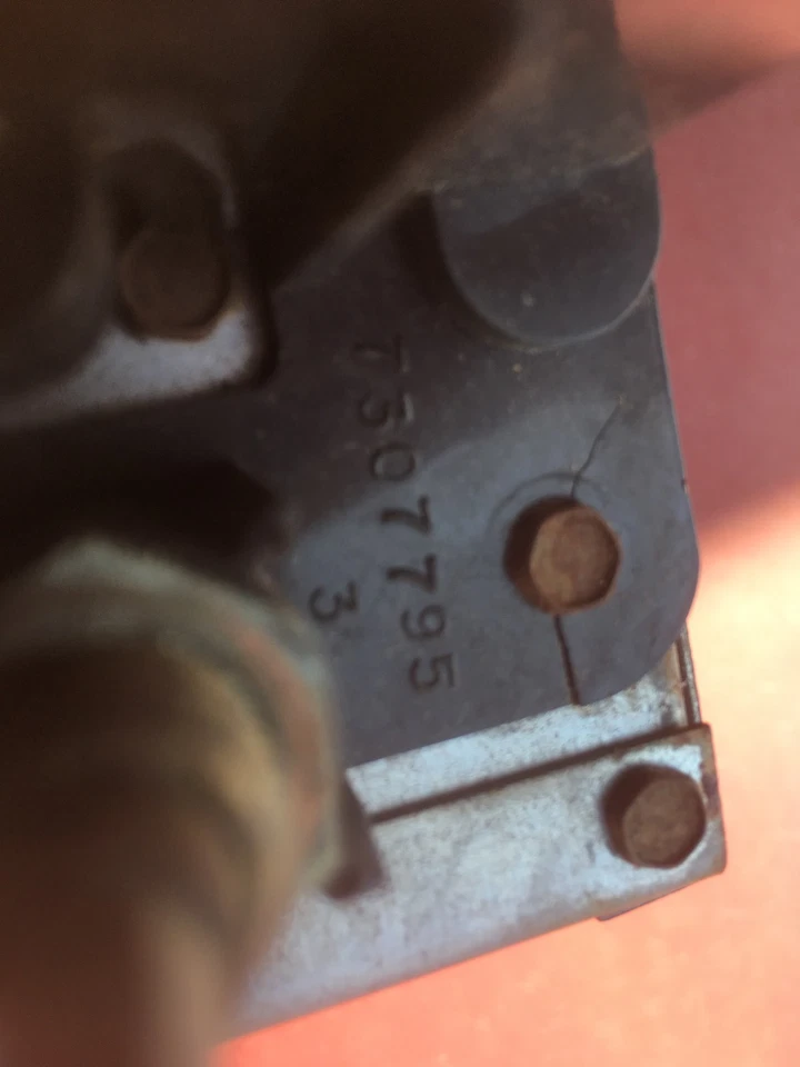 Rádio GM 69-70 CADILLAC DEVILLE FLEETWOOD FACTORY 7307795 - Imagem 2 de 4