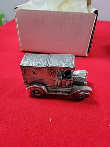 SPEC CAST MASSEY FERGUSON 1913 FORD MODEL T - Bild 1 von 5