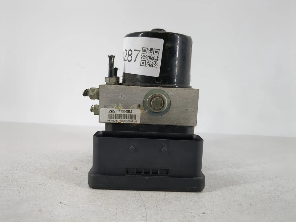 Módulo de control de bomba ABS Volvo V40 YLXU0 Foto 4 de 4