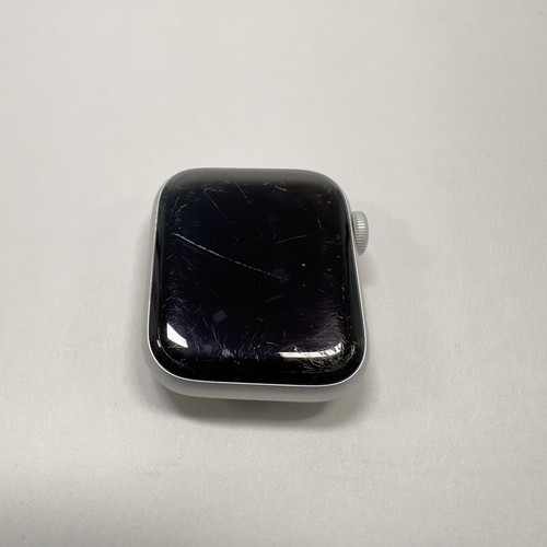 Apple 40mm Apple Watch Series 6 M02N3LL/A | Power Issue | For Parts - Photo 2 sur 11
