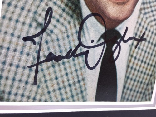RARE Frankie Vaughan Hand Signed Photo Display + COA AUTOGRAPH SASIGNED COA - Foto 3 di 5