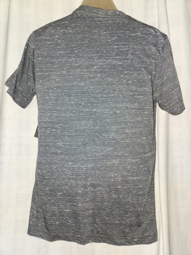 UFC Gym Badge Men's Tee Charcoal Marble T Shirt UFC MMA Gym Workout NEW Small - Picture 3 of 6