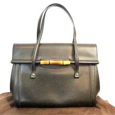 バッグ Beautiful condition Gucci black leather Bullet bag large top handle. PERFECT CONDITION