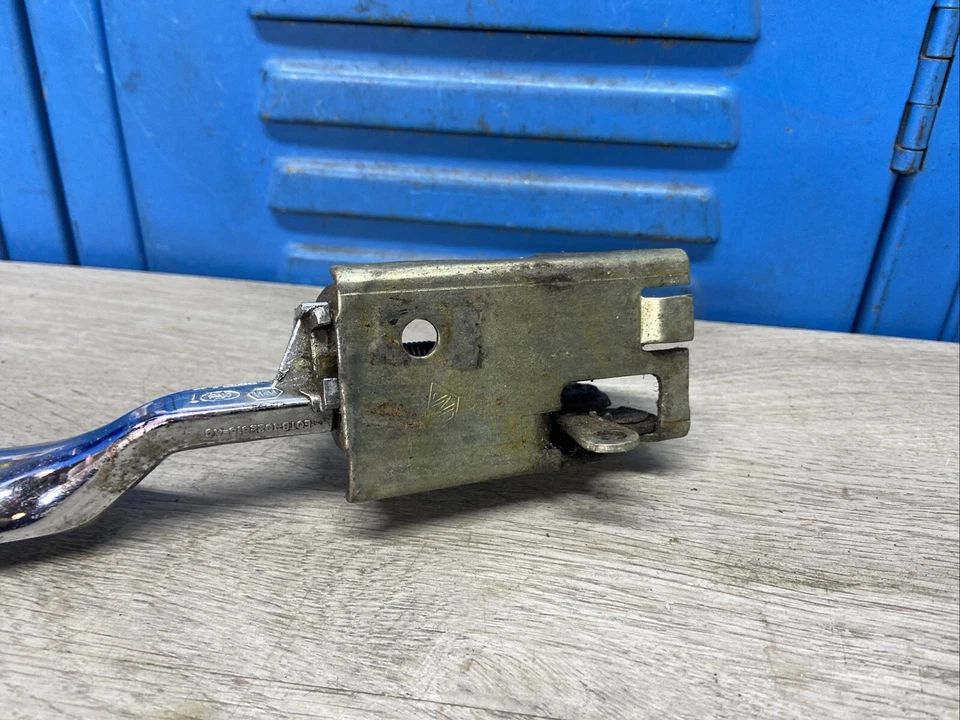 Ford F-150 1980-96 manija de puerta interior con bisagras #e0tb-1022614-ac derecha Foto 3 de 4