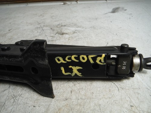 2002 Honda Accord Spare Emergency Scissor Jack & Tool Pair OEM 2001-2002 - Picture 9 of 11
