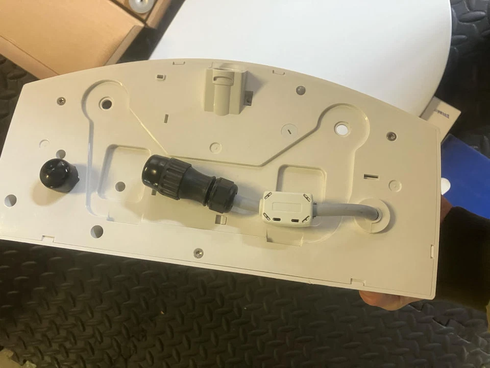 Duravit Sensowash 修身坐便器座椅 (D6100001501300) — 第 3/4 张图片