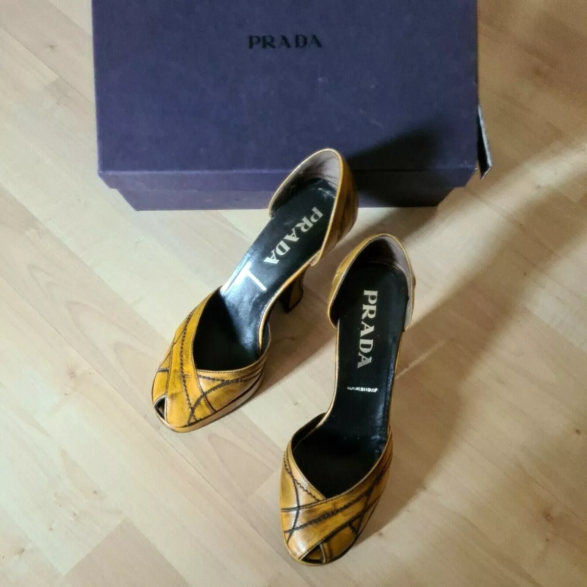 Prada vero deals cuoio heels