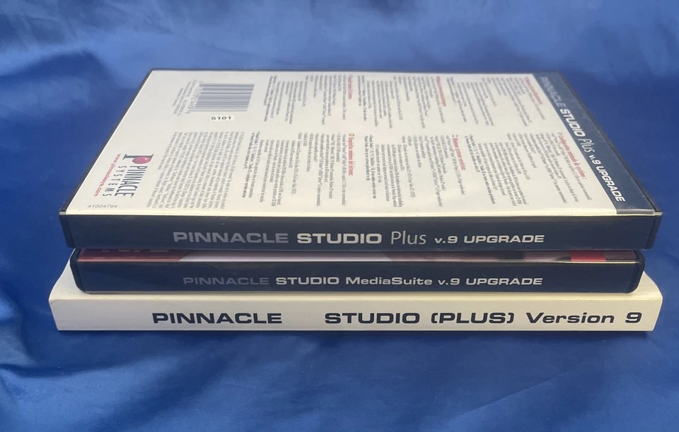 Pinnacle Studio Plus Version 9 Upgrade - 4 Disks+ MANUAL - Image 2 of 3