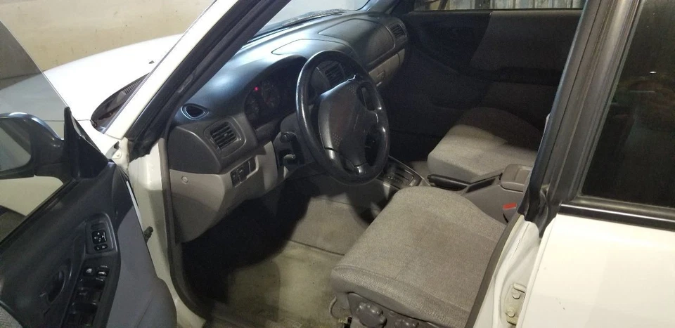 Cubo de asiento delantero del conductor sin bolsa de aire de tela para 99-02 FORESTER 2119909 Foto 2 de 4