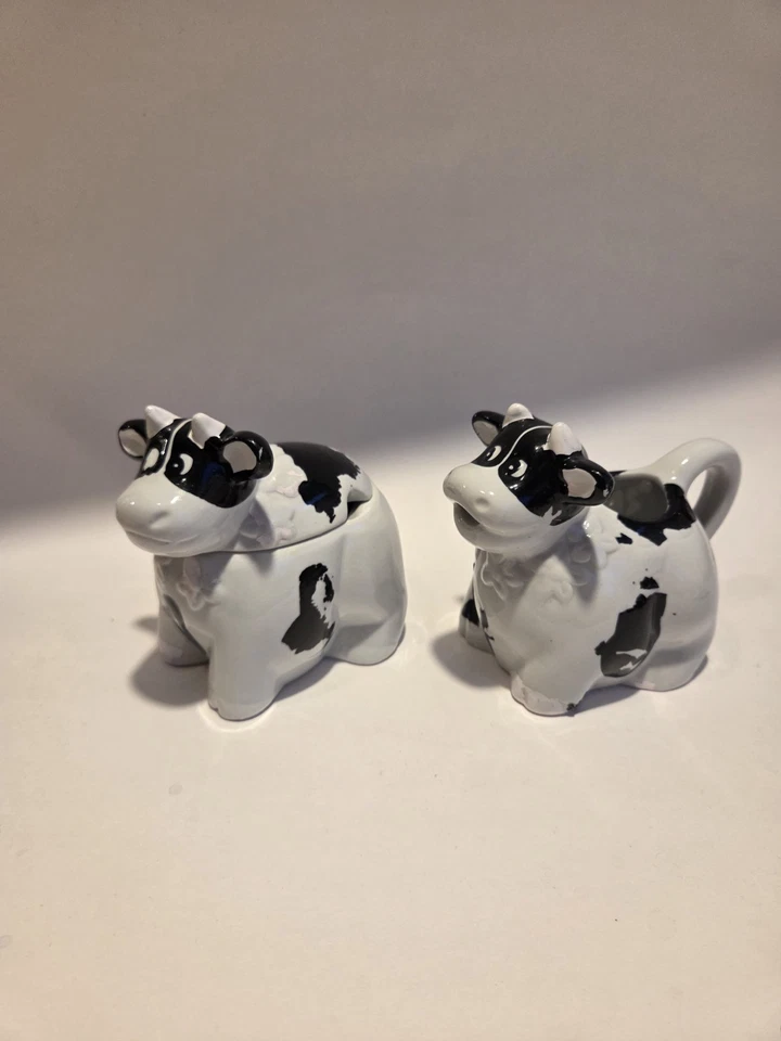 Juego de crema y azucarero vintage en forma de vaca con tapa Foto 2 de 4