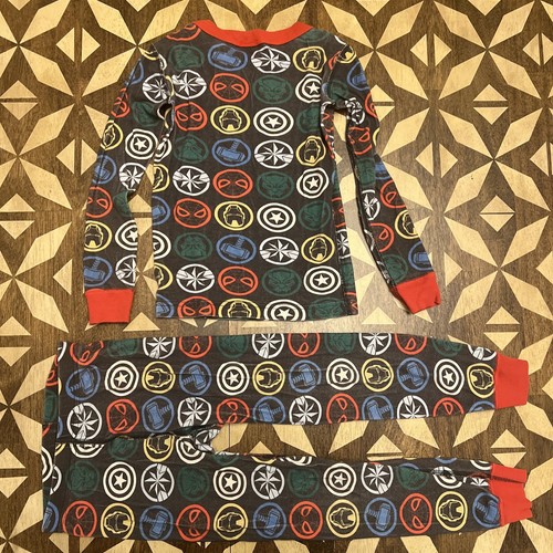 Marvel Avengers Icons 2pc. Kids Long John Pajamas Set by Hanna Andersson - Picture 4 of 4
