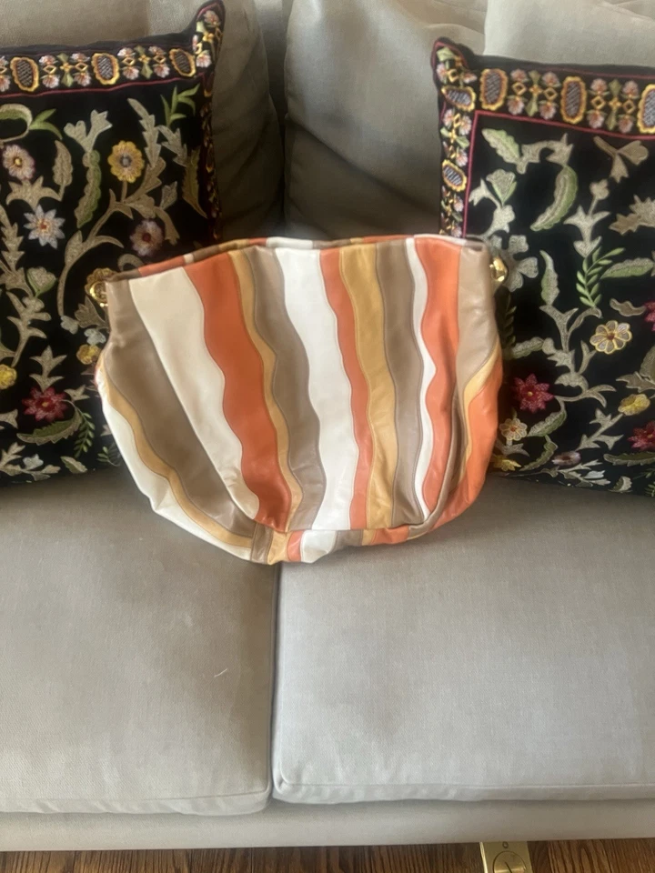 Bolso de Mano Prada Nappa Cuero Rayas M Cera+Deserto - ¡RARO! Foto 2 de 4