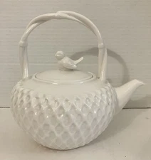 Grace’s TeaWare Bird Teapot White Porcelain  Handle Basketweave Victorian