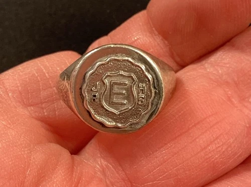 Vintage Sterling Silver .925 “E” JR HS Junior Highschool Class Ring Size 5.5