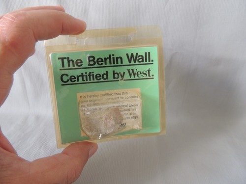 The Berlin Wall Certified by West 1989 - Picture 6 of 9