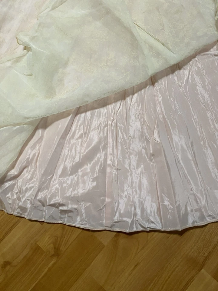 Vintage 50s Pink Off white Floral Fit Flare Prom Dress Evening Gown Pink Pinup - Image 4 of 4