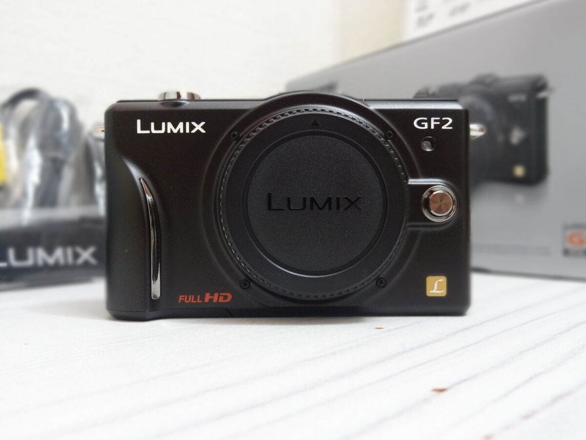 Panasonic LUMIX DMC-GF2 12.1MP Digital Camera - Black (Body Panasonic LUMIX DMC-GF2 12.1MP Digital Camera - Black (Body