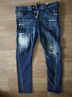 Herren-Jeans vom Designerlabel DSQUARED2 Größe 48  Sexy Twist Jean