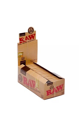 Raw Classic 1 1/2 Size Rolling Paper, 33 Count (Pack of 25)