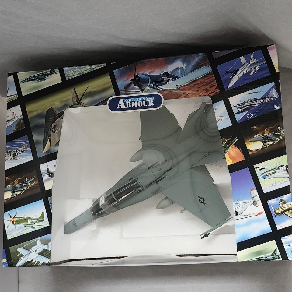 Franklin Mint Armour diecast B11B201 F/A-18 Hornet USMC "Viking" 1:48 scale - Image 3 of 4