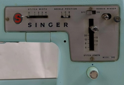 Vintage Singer Sewing Machine Model 348 With Case Instructions & Accessories - Picture 11 of 16