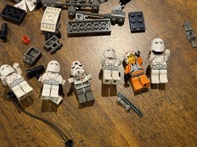 LEGO Star Wars (4483) AT-AT Walker W/ All Minifigs, Instructions & Box